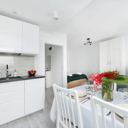 Bella Casa Economy Apartment - 117A Kobierzynska Kraków Zewnętrze zdjęcie